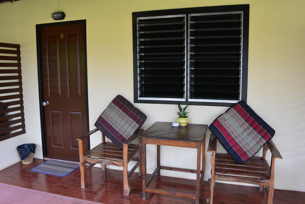 M&M Guesthouse Koh Chang Exterior photo