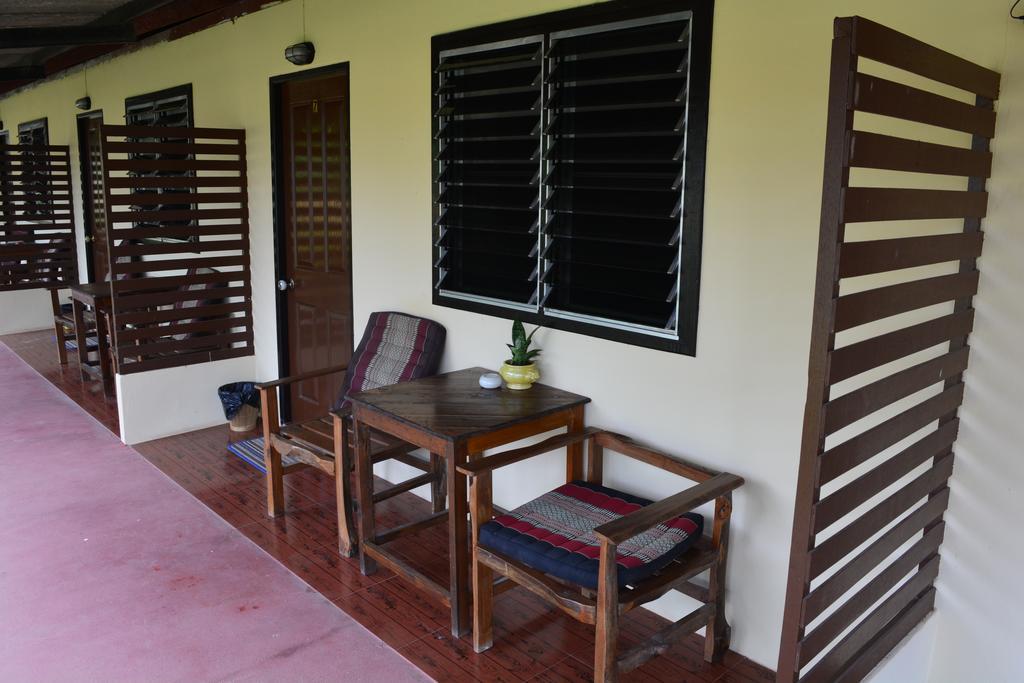 M&M Guesthouse Koh Chang Exterior photo