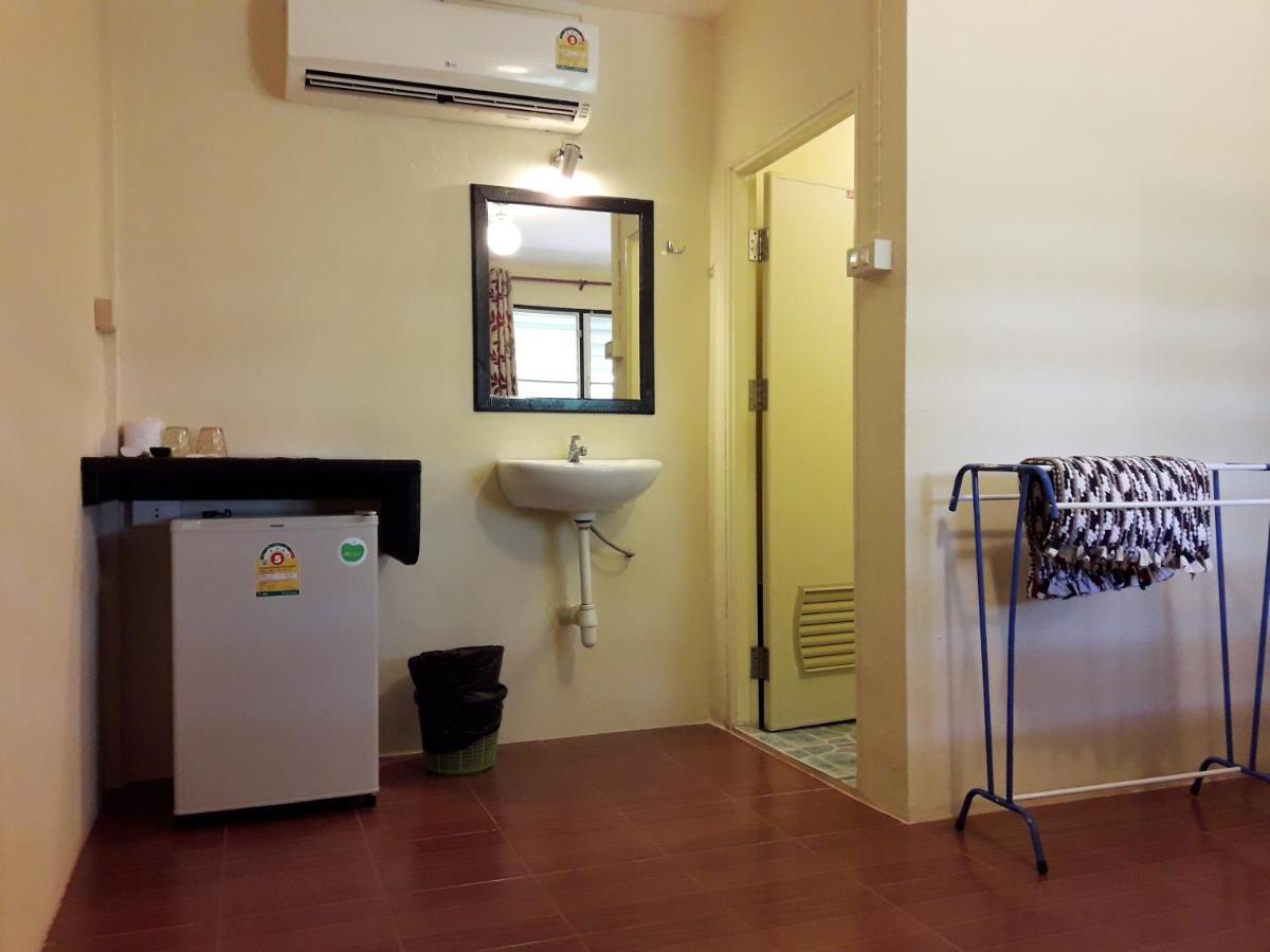 M&M Guesthouse Koh Chang Exterior photo